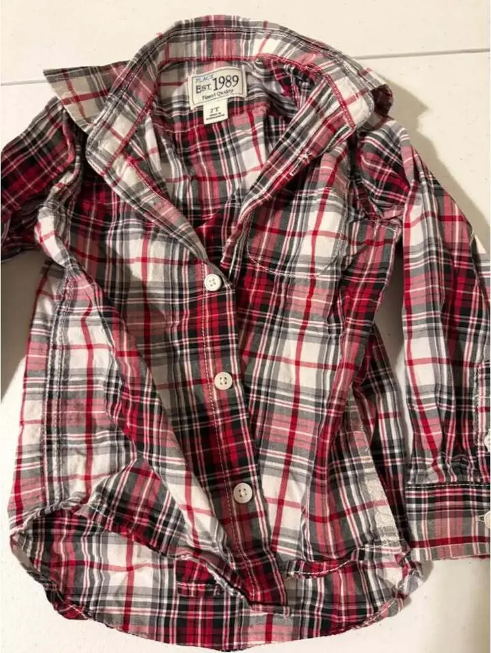 The Children's Place 2T Boys Bundle - 2 Plaid Shirts and Jeans
